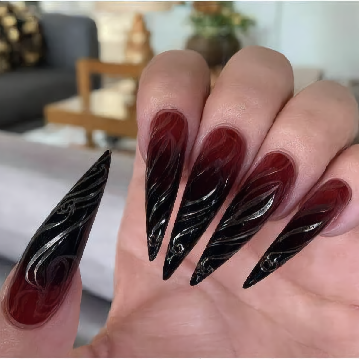 Blood Red & Black Gothic Stiletto Press-On Nails – Vampire Ombre