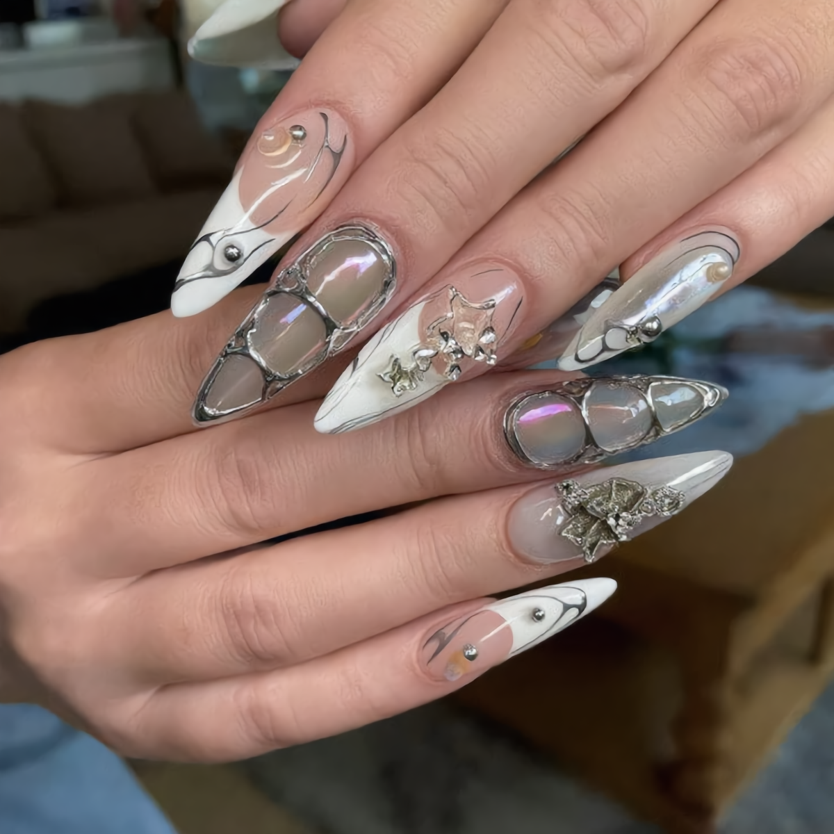 Luxury Silver Chrome Stiletto Press-On Nails – 3D Pearl & Rhinestone Design