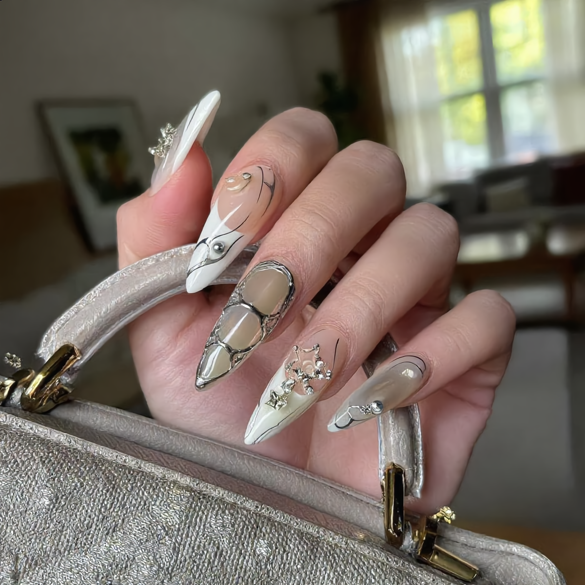 Luxury Silver Chrome Stiletto Press-On Nails – 3D Pearl & Rhinestone Design